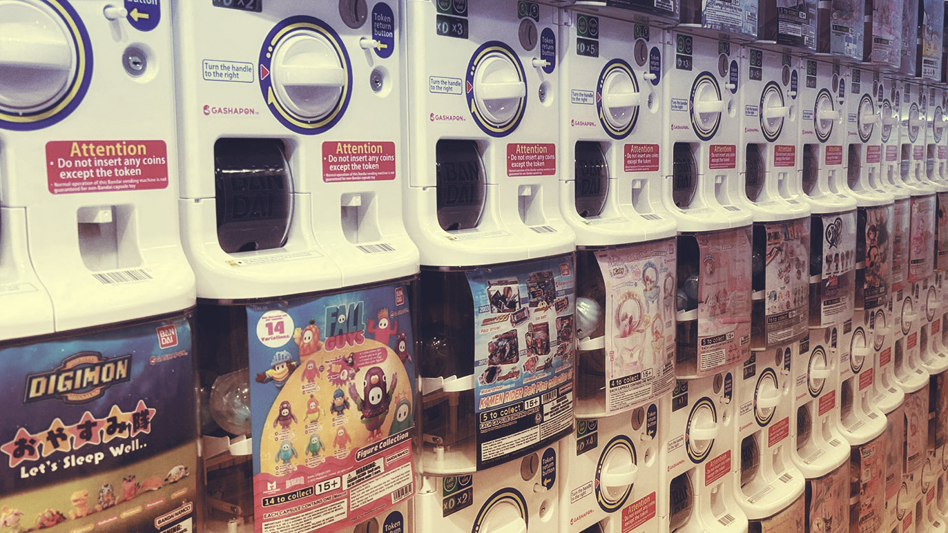 You can buy gashapon machines?! 7 You can buy gashapon machines?!